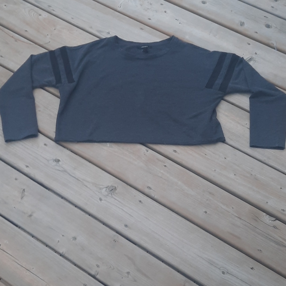 Cropped sweatshirt